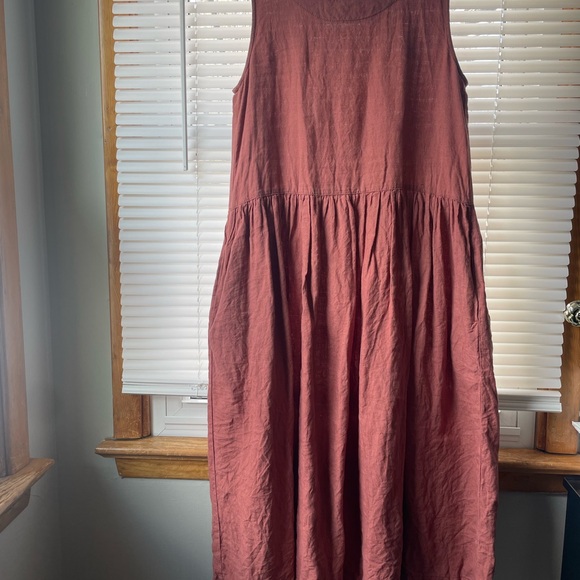 Linen smock dress - Picture 2 of 7